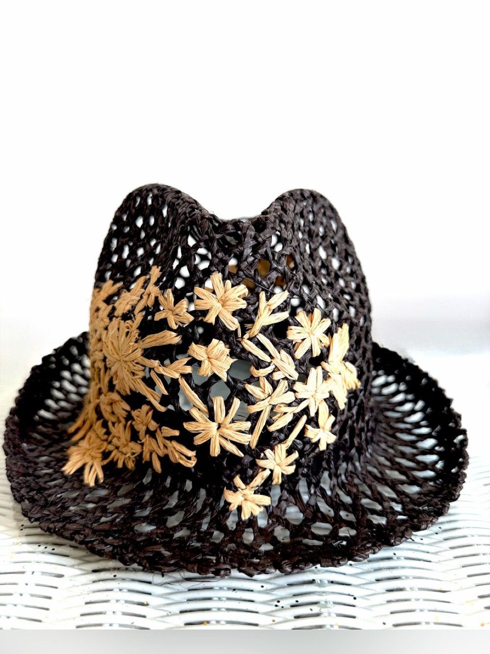 Ralph Lauren Black Woven straw Fedora with Tan Flower Embroidery adjustable Sz M